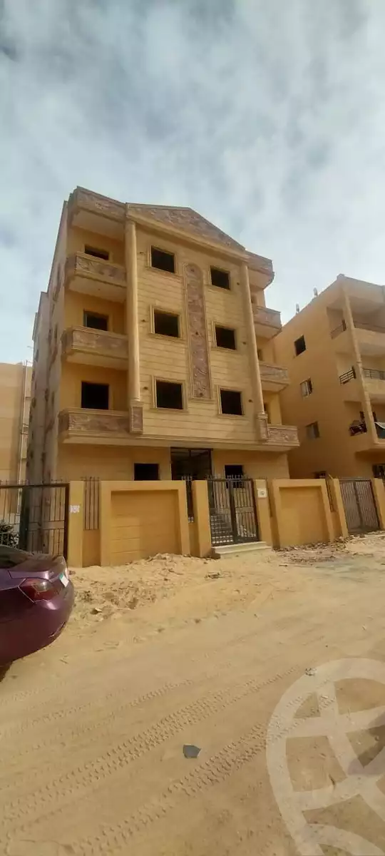 https://aqarmap.com.eg/en/listing/6424619-for-sale-cairo-badr-city-hai-el-ashgar-featured-neighborhood-bait-el-watan