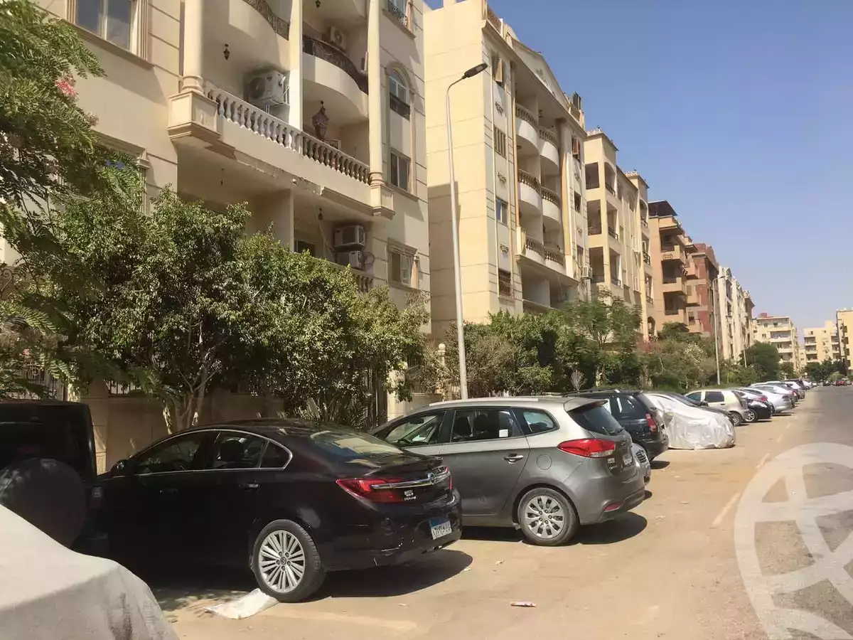 https://aqarmap.com.eg/ar/listing/6425153-for-sale-cairo-new-cairo-el-narges-el-narges-omarat-youssef-el-gendy-st