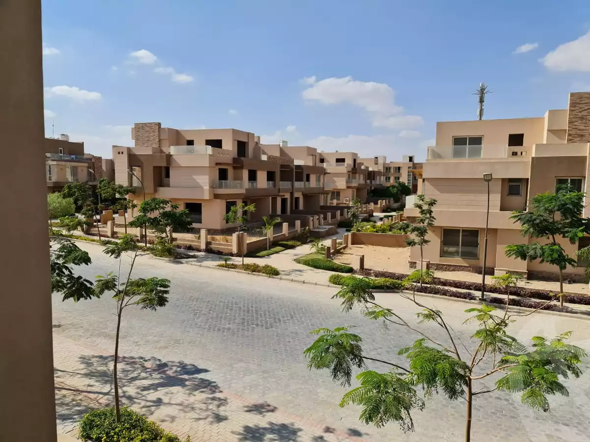 https://aqarmap.com.eg/en/listing/6425198-for-sale-cairo-6th-of-october-compounds-rayos
