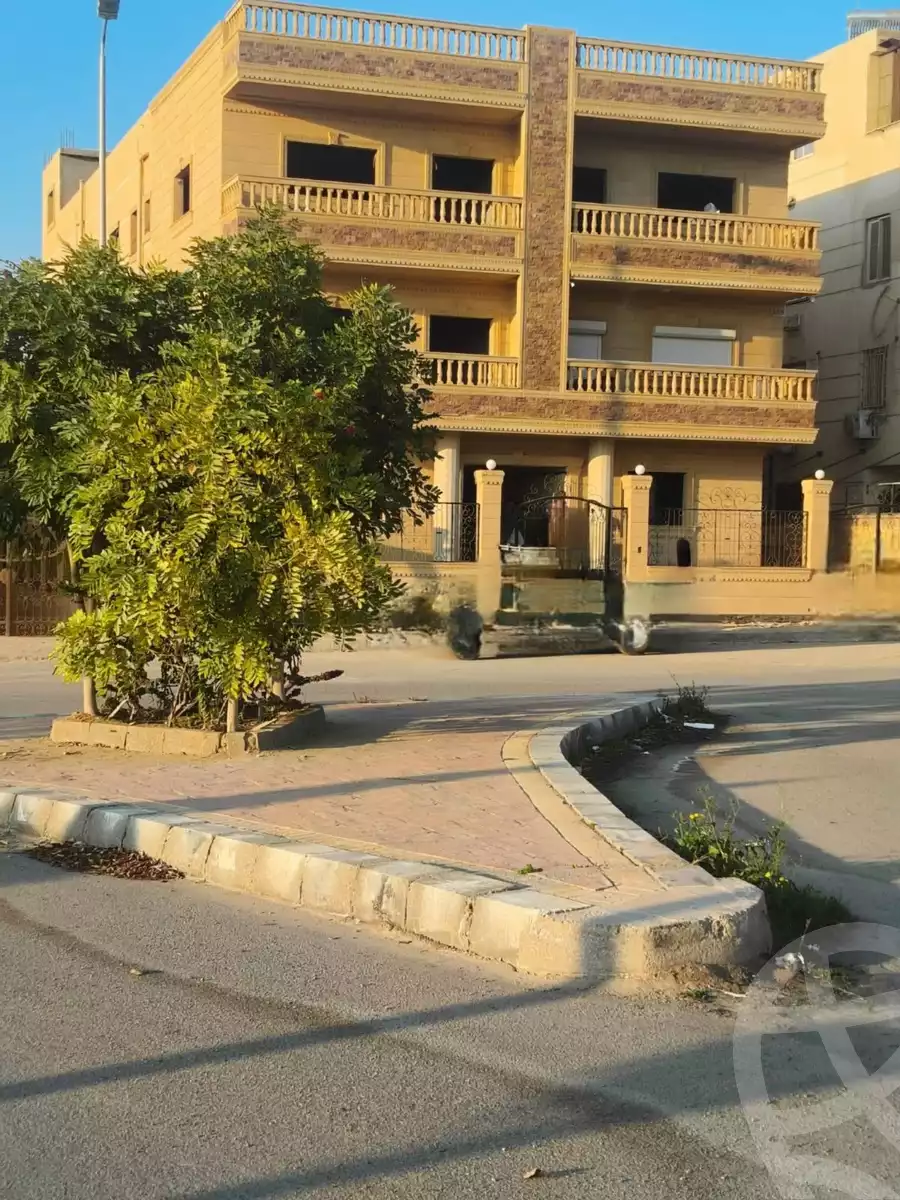 https://aqarmap.com.eg/ar/listing/6428371-for-sale-cairo-el-shorouk-lhy-lthlth-shrq-neighbourhood-7