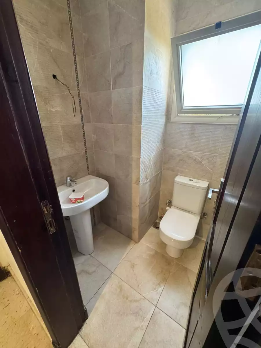 https://aqarmap.com.eg/ar/listing/6429460-for-rent-cairo-el-sheikh-zayed-city-compounds-kmbwnd-wyst-twn-swdyk