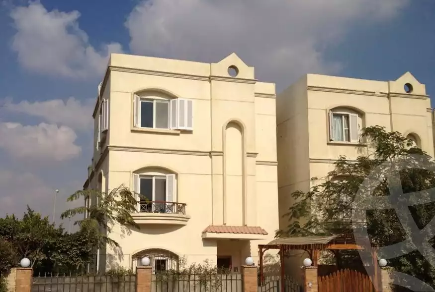 https://aqarmap.com.eg/en/listing/6429502-for-sale-cairo-el-sheikh-zayed-city-compounds-hadayek-el-mohandiseen