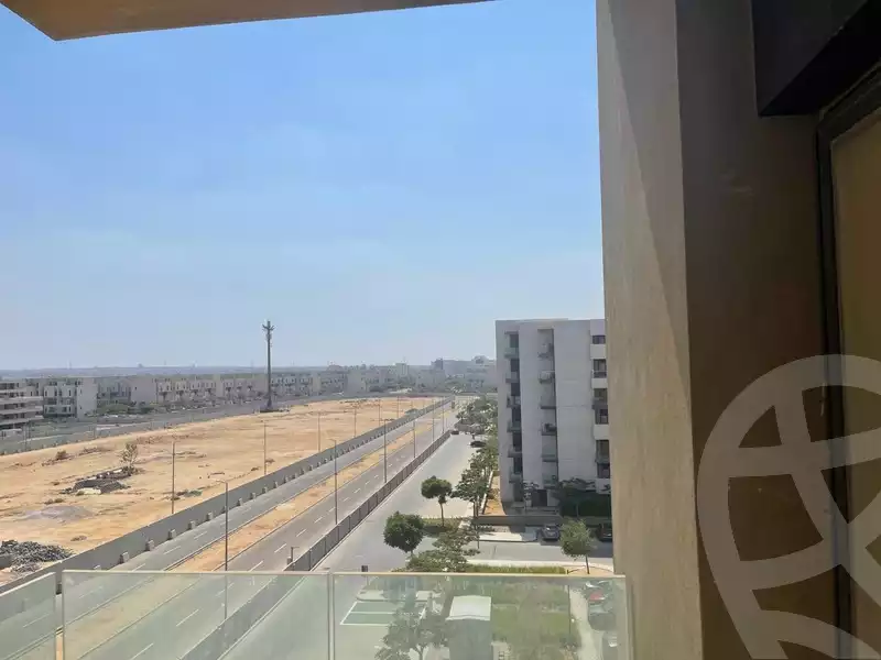 https://aqarmap.com.eg/en/listing/6429540-for-sale-cairo-el-shorouk-compounds-al-burouj-compound-imkan