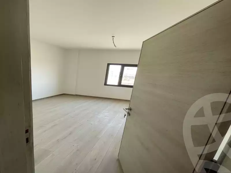https://aqarmap.com.eg/en/listing/6429540-for-sale-cairo-el-shorouk-compounds-al-burouj-compound-imkan