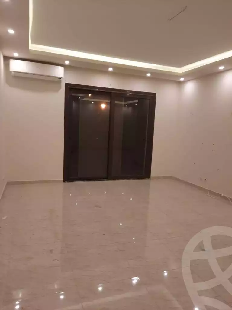 https://aqarmap.com.eg/en/listing/6429564-for-sale-cairo-el-sheikh-zayed-city-compounds-beverly-hills