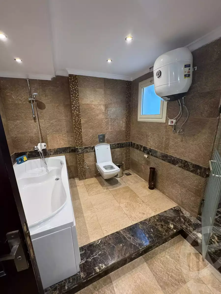 https://aqarmap.com.eg/en/listing/6429564-for-sale-cairo-el-sheikh-zayed-city-compounds-beverly-hills