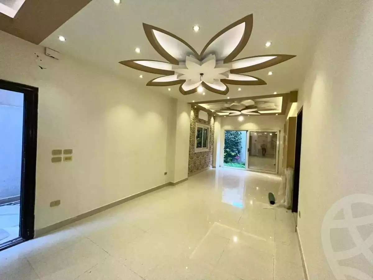 https://aqarmap.com.eg/ar/listing/6430516-for-sale-cairo-new-cairo-compounds-el-mostashareen-compound