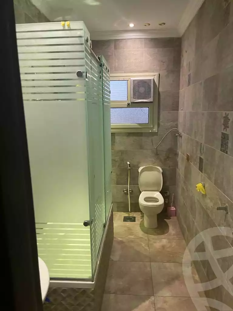 https://aqarmap.com.eg/ar/listing/6430516-for-sale-cairo-new-cairo-compounds-el-mostashareen-compound