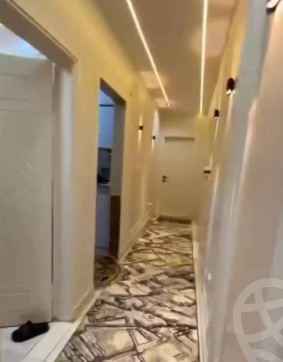 https://aqarmap.com.eg/en/listing/6431959-for-sale-cairo-mokattam-el-hadabah-el-wosta-el-mantaqa-el-khamsa