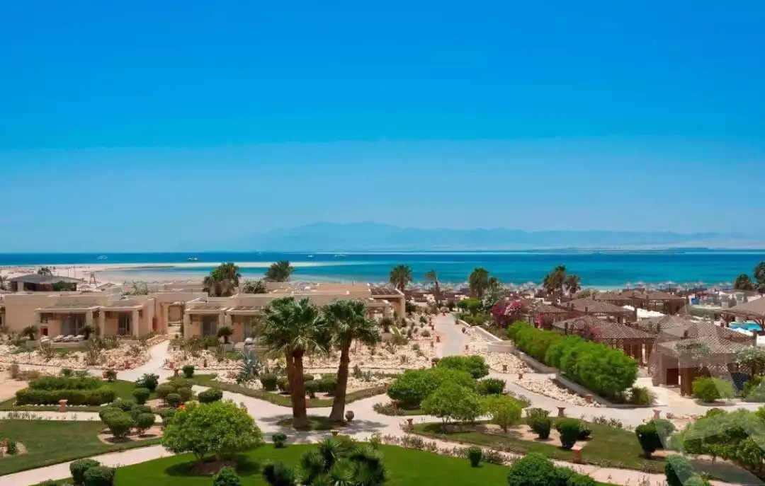 https://aqarmap.com.eg/en/listing/6432784-for-sale-red-sea-hurghada-resorts-blanca-resort-soma-bay