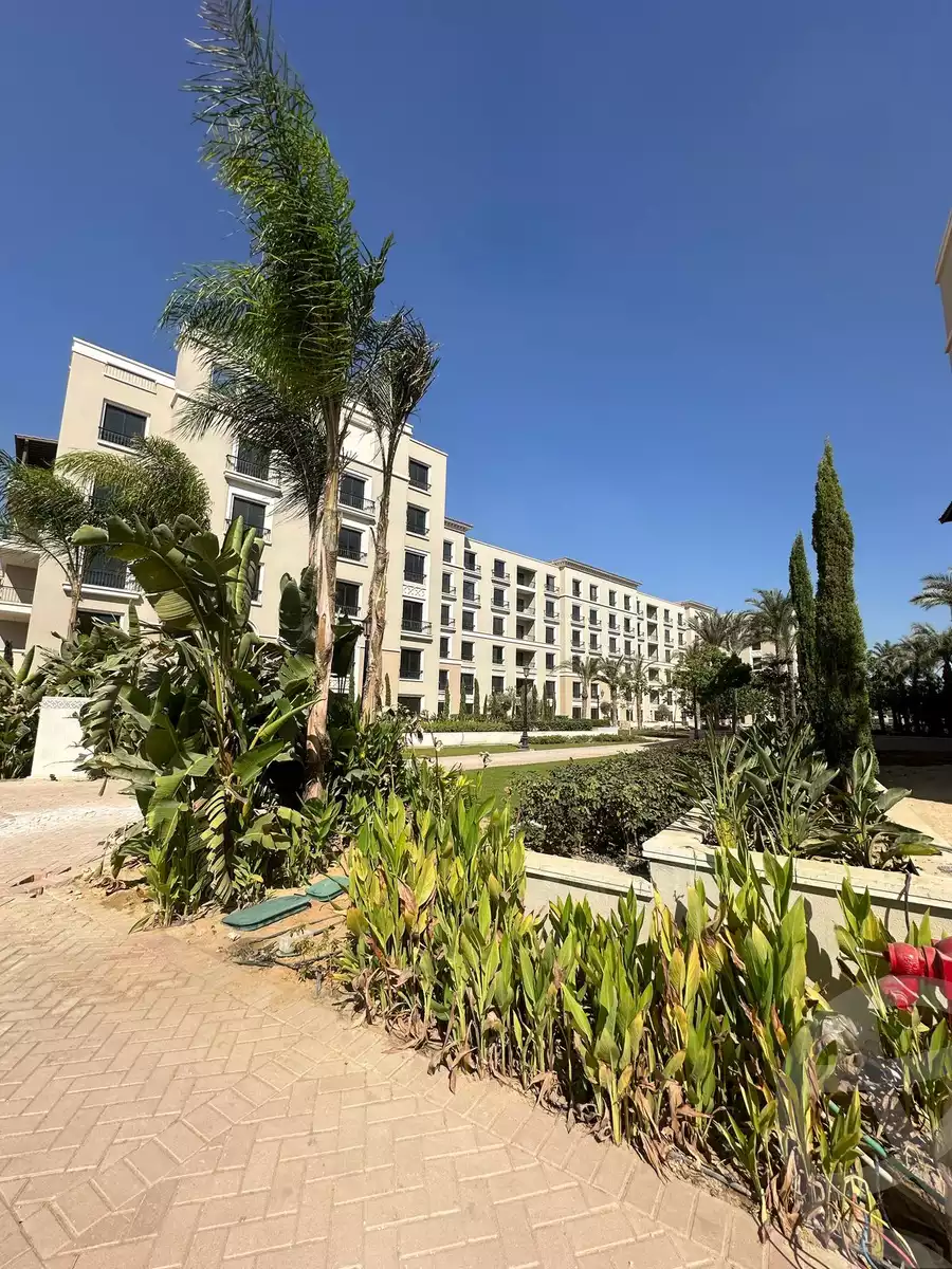 https://aqarmap.com.eg/ar/listing/6432869-for-rent-cairo-el-sheikh-zayed-city-compounds-kmbwnd-fyldj-wyst-dr-llttwyr