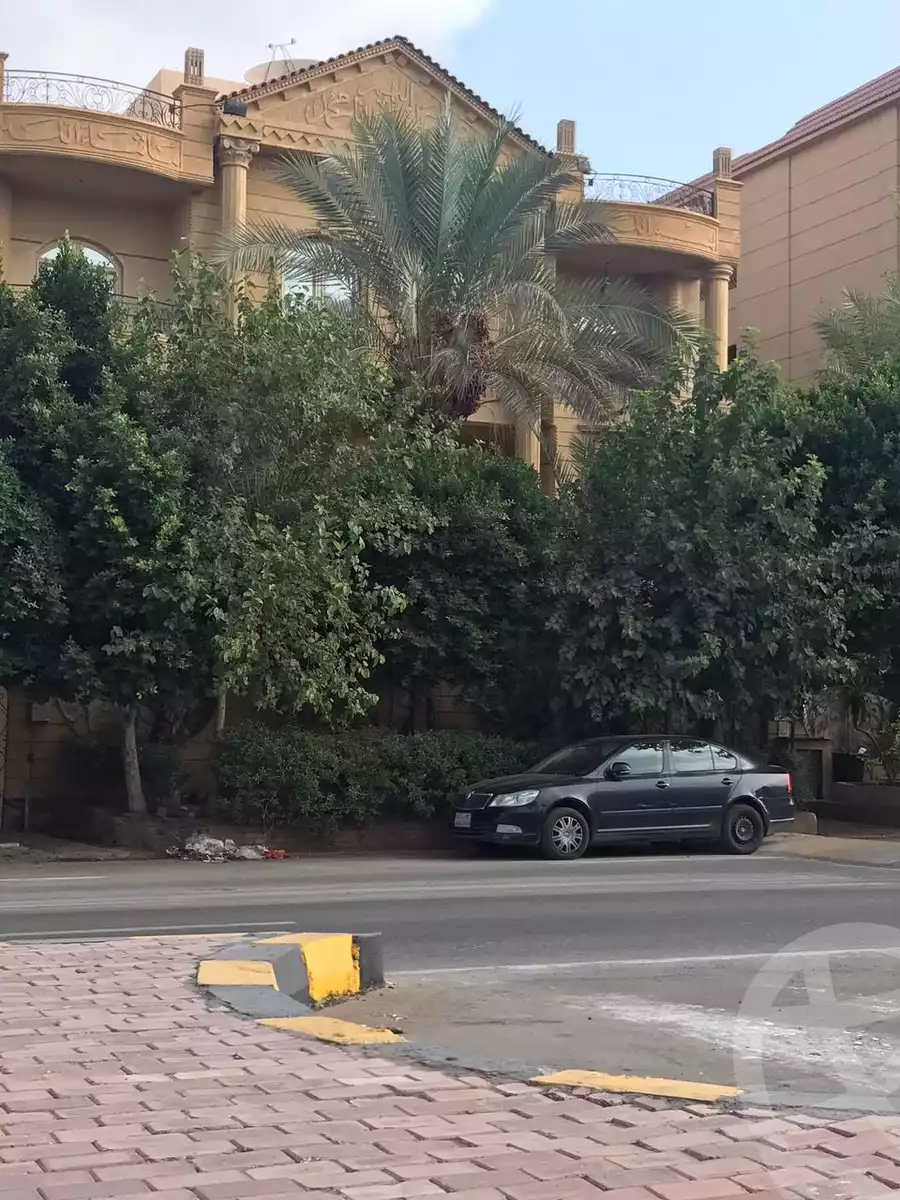 https://aqarmap.com.eg/ar/listing/6438289-for-sale-cairo-new-cairo-compounds-les-rois