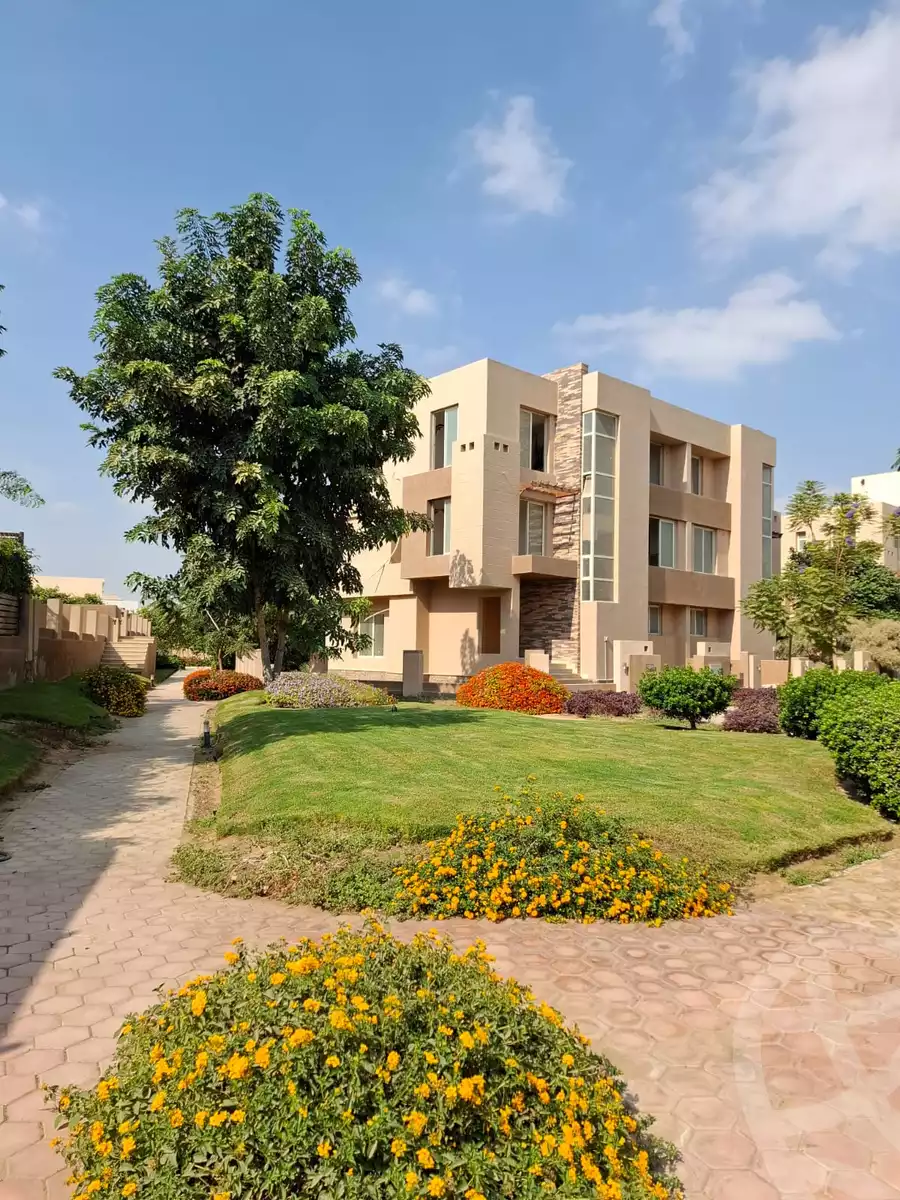 https://aqarmap.com.eg/ar/listing/6439957-for-sale-cairo-6th-of-october-compounds-rayos