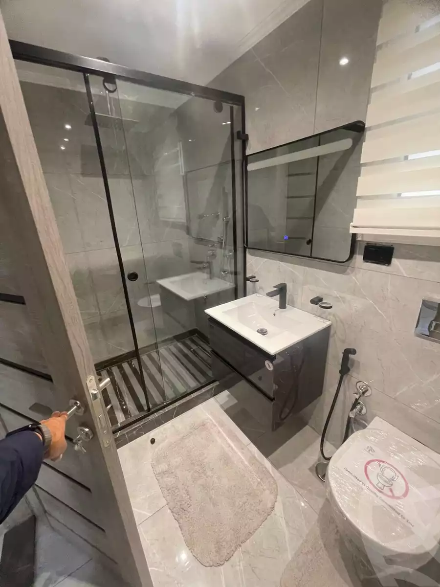 https://aqarmap.com.eg/en/listing/6442600-for-sale-cairo-new-cairo-compounds-mwrd-fq-llttwyr