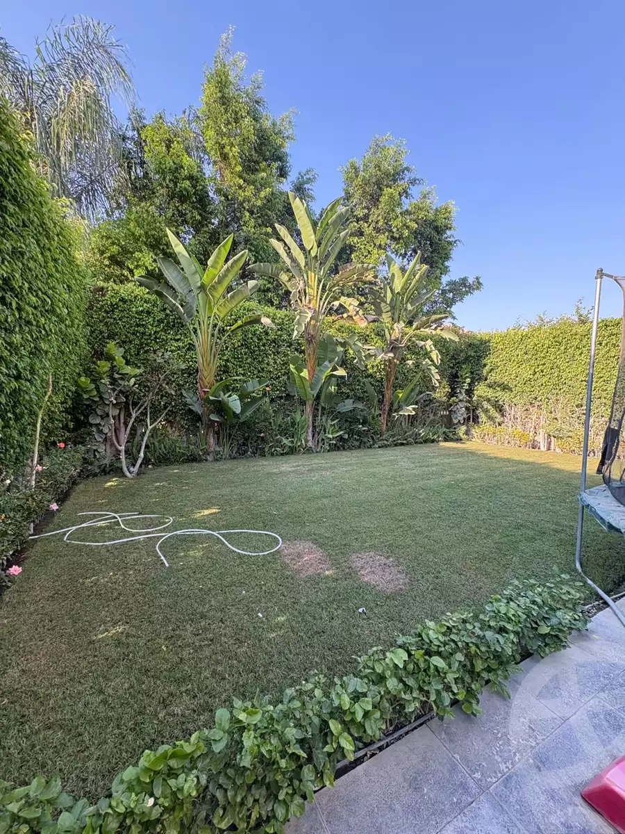 https://aqarmap.com.eg/en/listing/6445102-for-sale-cairo-el-sheikh-zayed-city-compounds-greens
