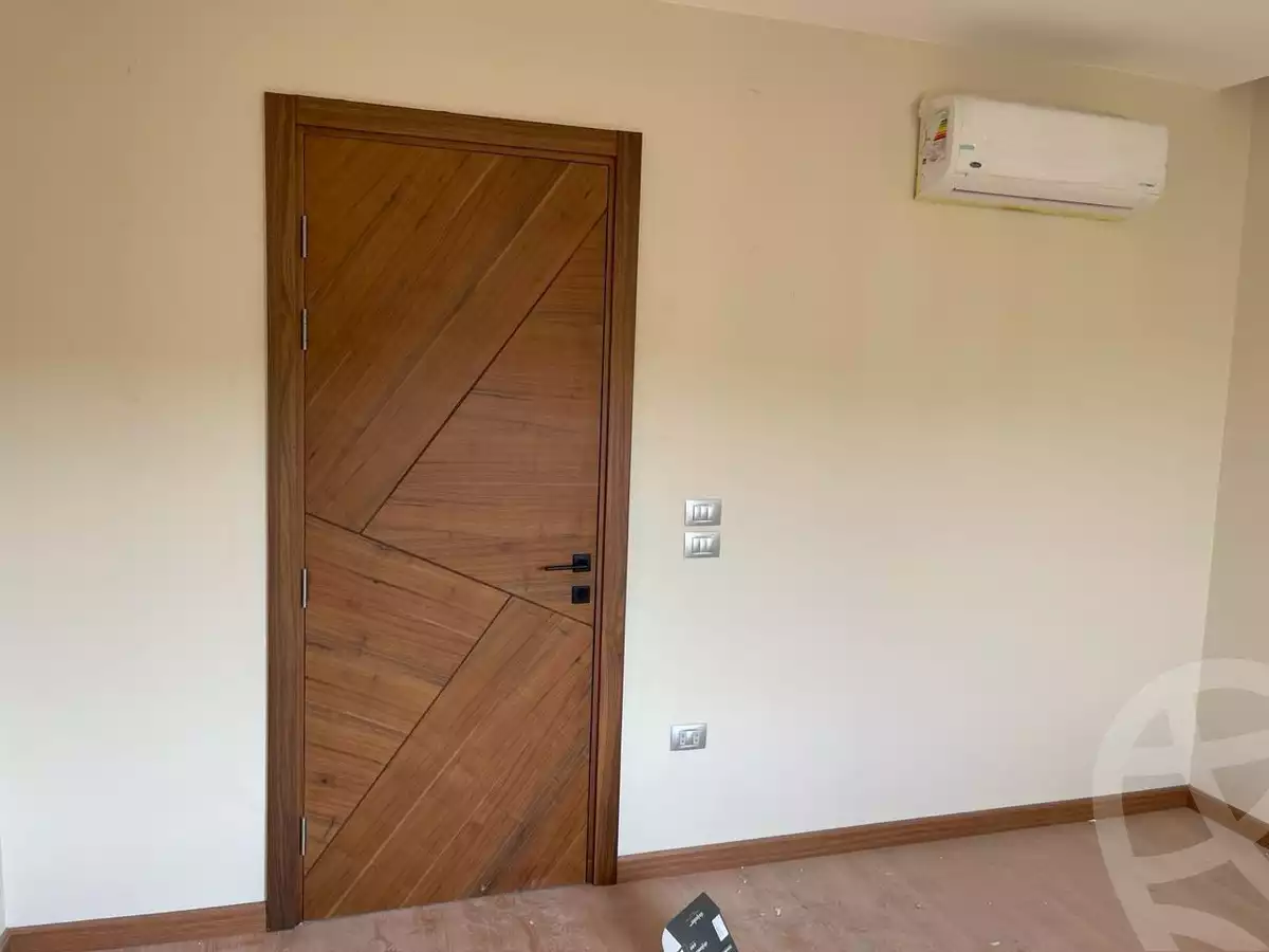 https://aqarmap.com.eg/en/listing/6448673-for-sale-cairo-6th-of-october-compounds-october-plaza