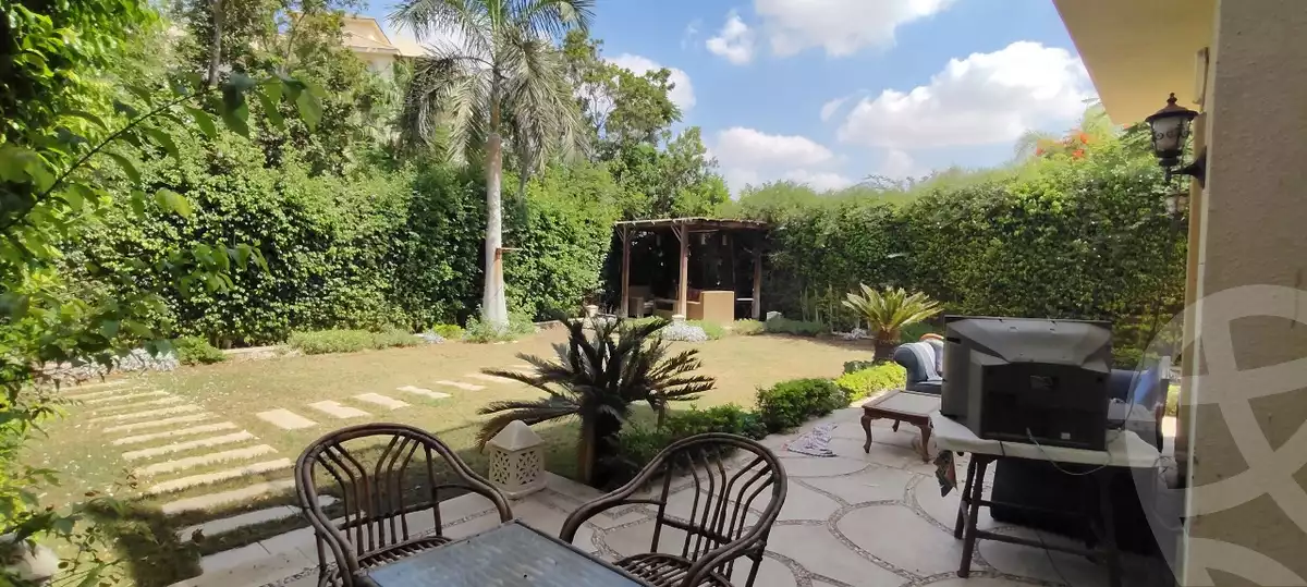 https://aqarmap.com.eg/en/listing/6449359-for-sale-cairo-el-sheikh-zayed-city-compounds-greens