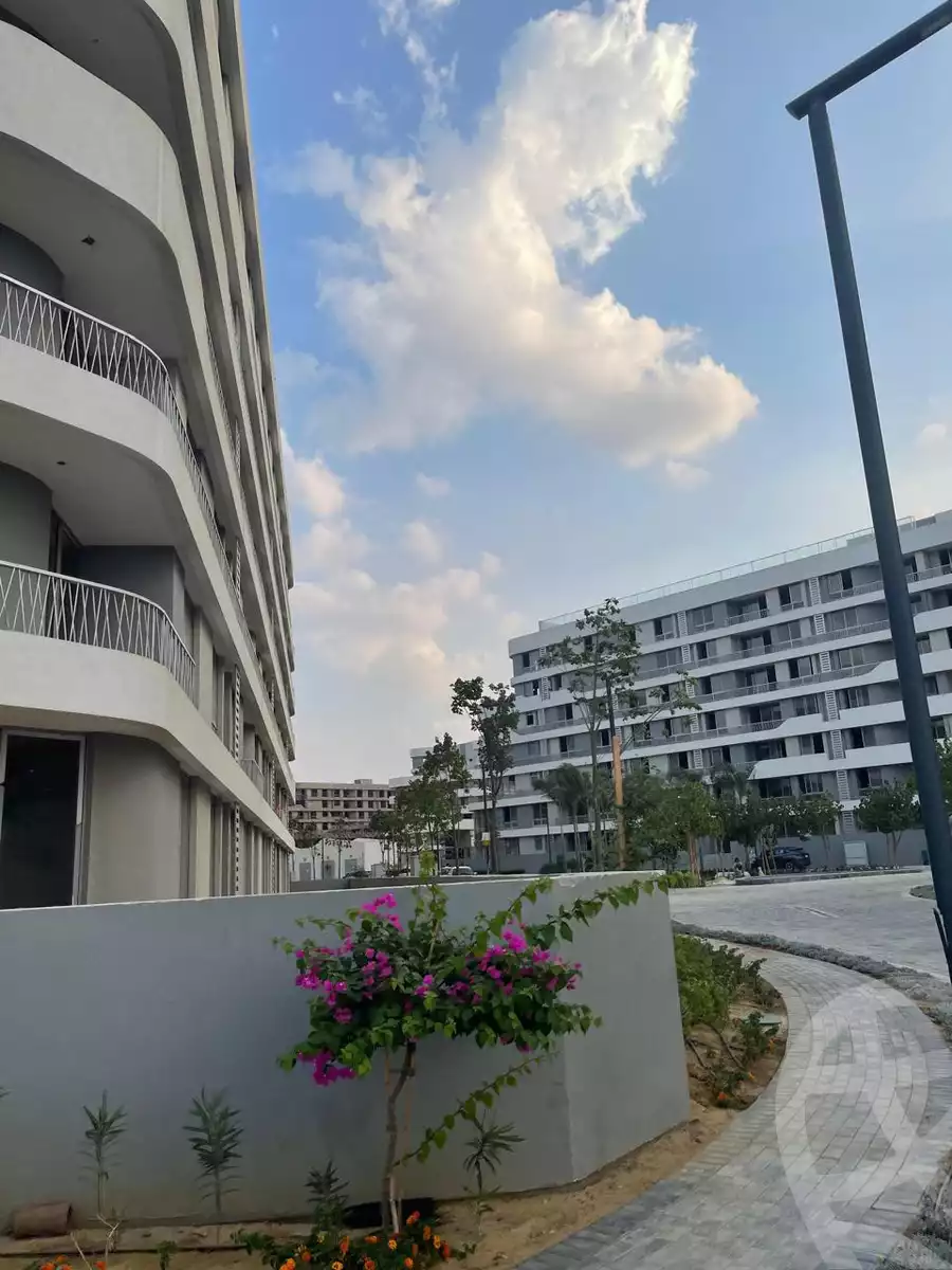 https://aqarmap.com.eg/en/listing/6455756-for-sale-cairo-new-cairo-lmstqbl-syty-compounds-bloomfields