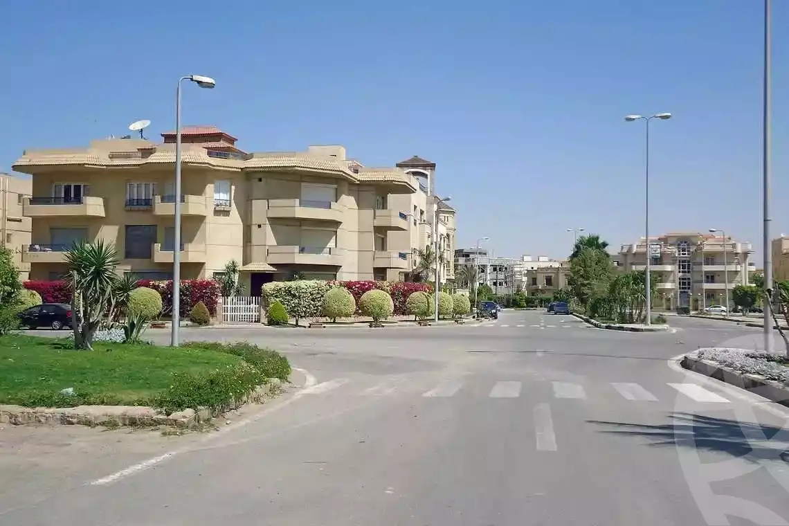 https://aqarmap.com.eg/en/listing/6455894-for-sale-cairo-new-cairo-compounds-kmbwnd-ldf-lwtny