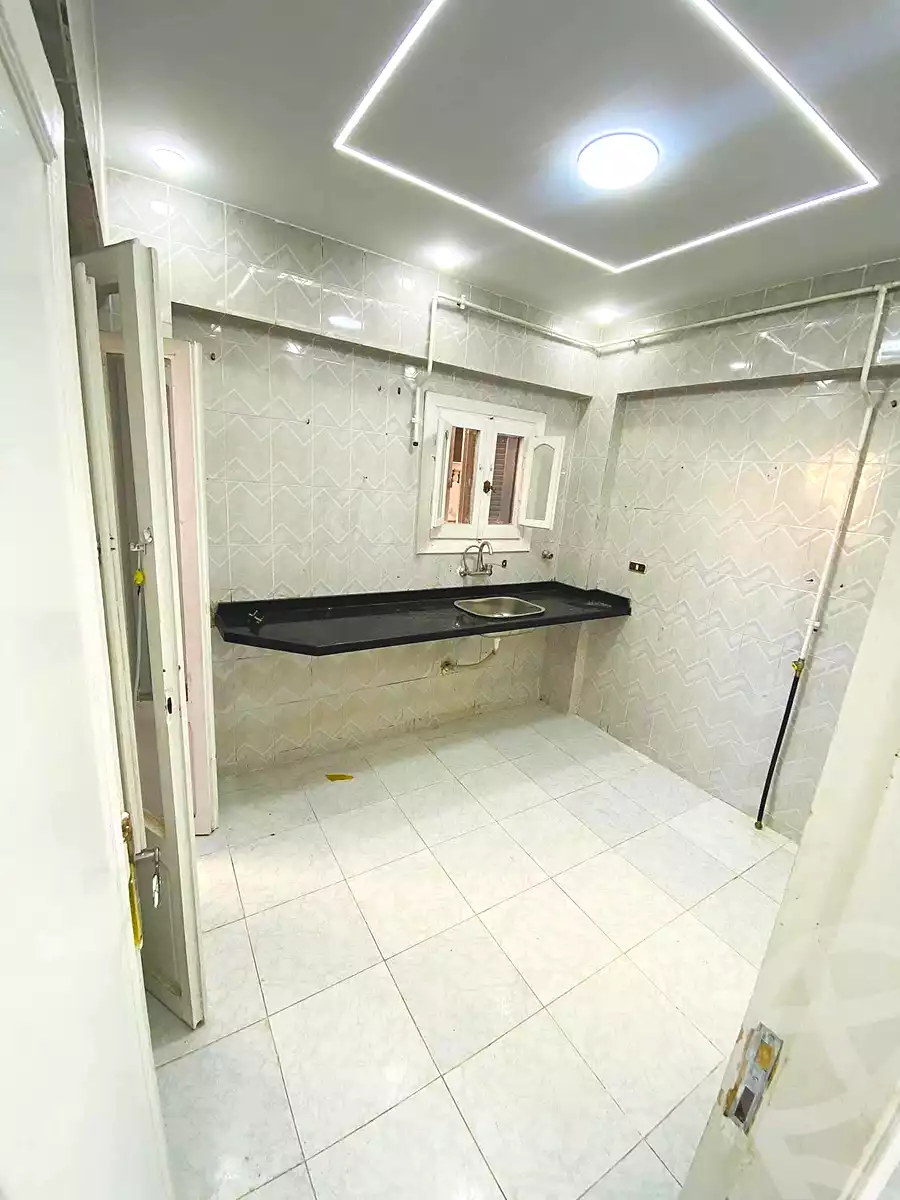https://aqarmap.com.eg/ar/listing/6457730-for-sale-alexandria-l-jmy-lbytsh-shahr-al-assal-st