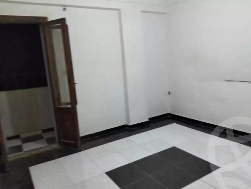 https://aqarmap.com.eg/en/listing/6463164-for-rent-alexandria-l-jmy-el-kilo-21