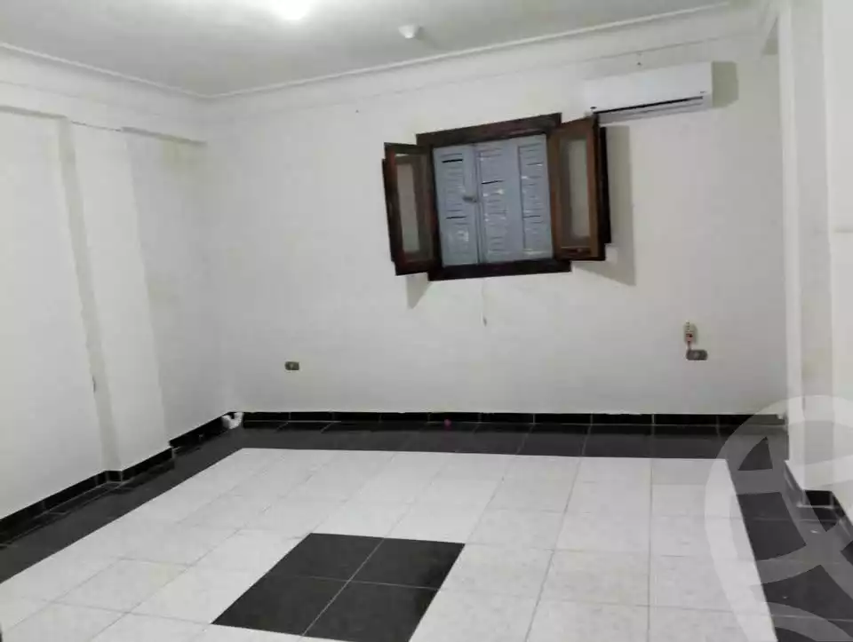 https://aqarmap.com.eg/en/listing/6463164-for-rent-alexandria-l-jmy-el-kilo-21