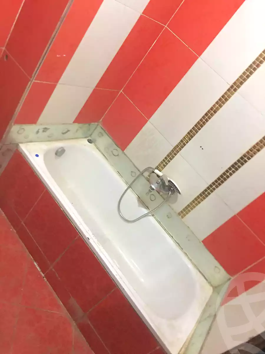 https://aqarmap.com.eg/ar/listing/6464447-for-sale-qalyubia-shubra-el-khaima-byjm
