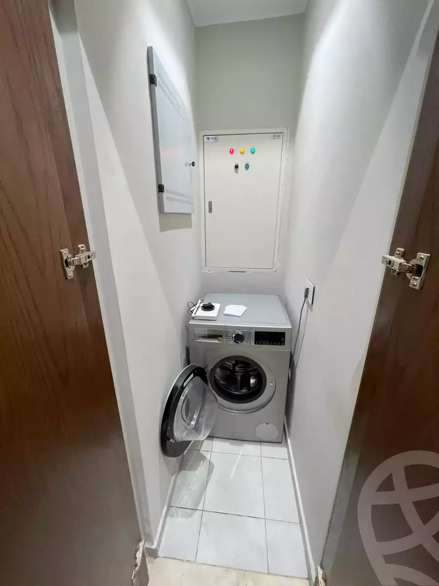 https://aqarmap.com.eg/en/listing/6473252-for-rent-cairo-6th-of-october-compounds-aeon