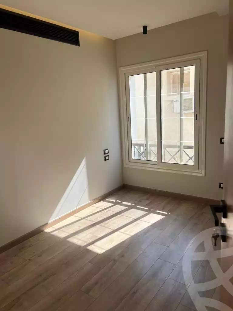 https://aqarmap.com.eg/en/listing/6473878-for-sale-cairo-6th-of-october-compounds-mountain-view-chillout-park-mountain-view-lakeside