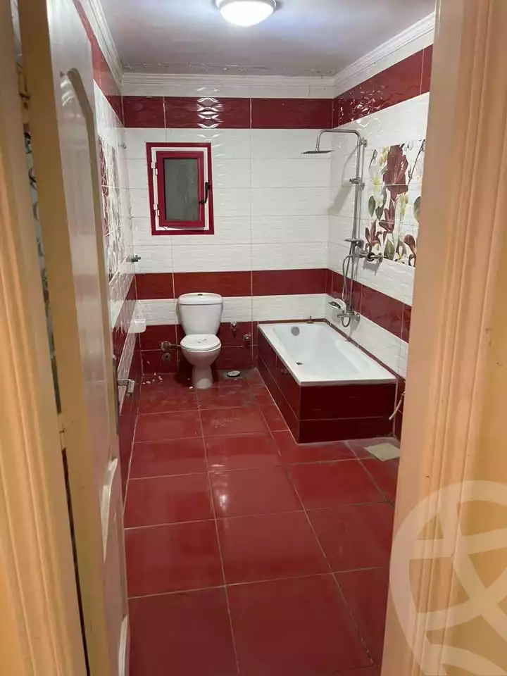 https://aqarmap.com.eg/en/listing/6475082-for-sale-alexandria-ganaklis