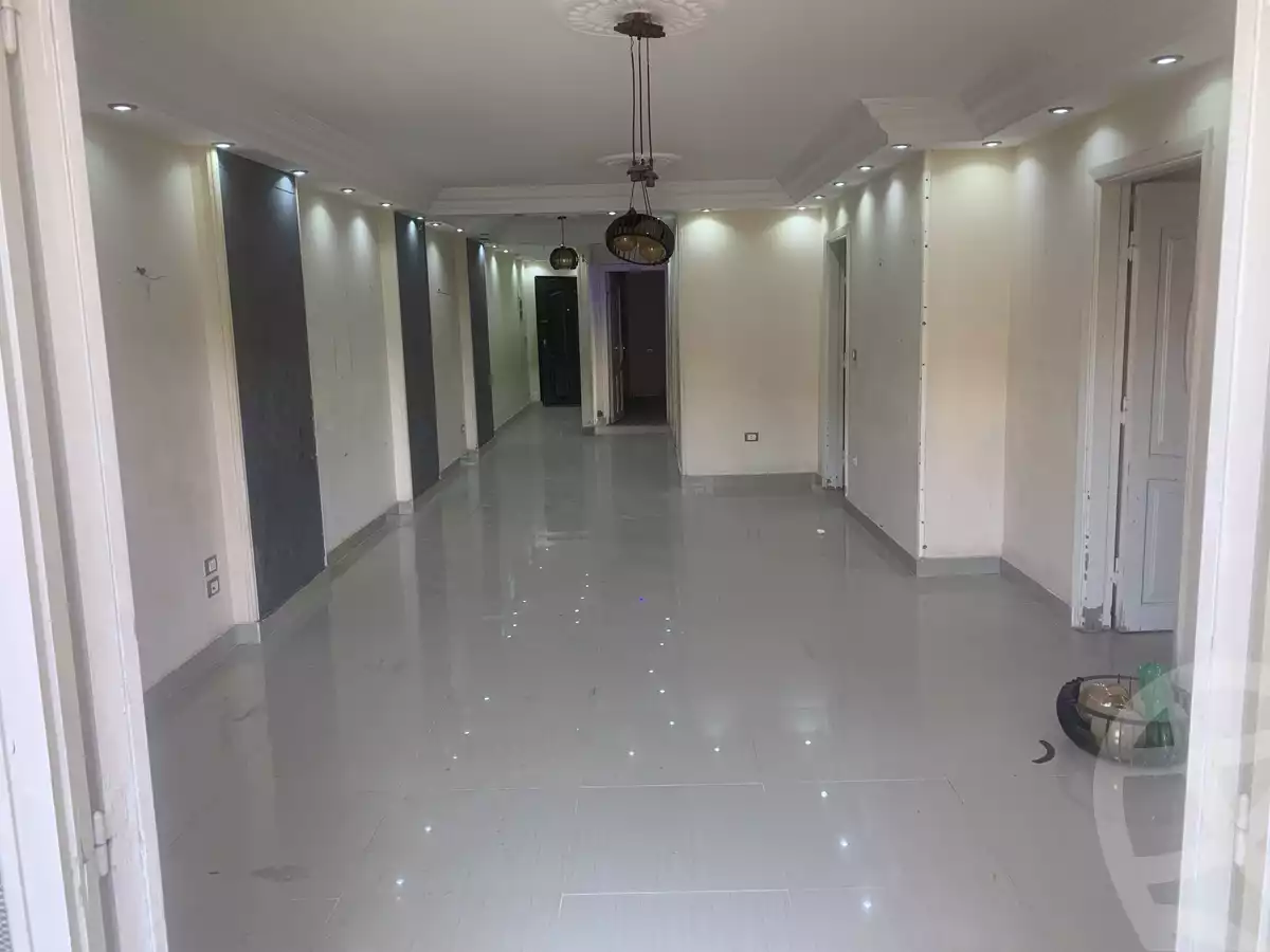 https://aqarmap.com.eg/en/listing/6479078-for-rent-cairo-helwan-helwan-el-sharkeya-saleh-sobhy-st