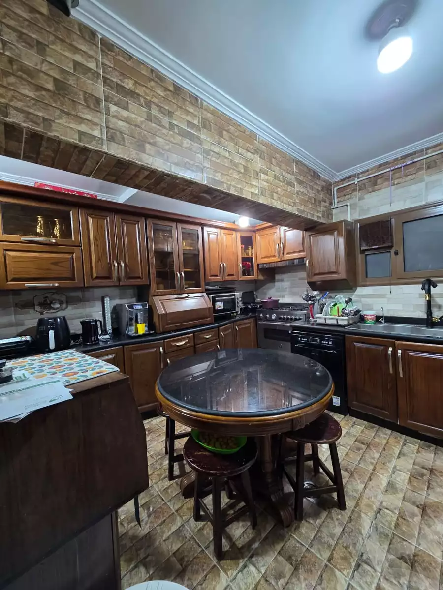 https://aqarmap.com.eg/en/listing/6484745-for-sale-cairo-el-maadi-zahraa-el-maadi-al-khamseen-st