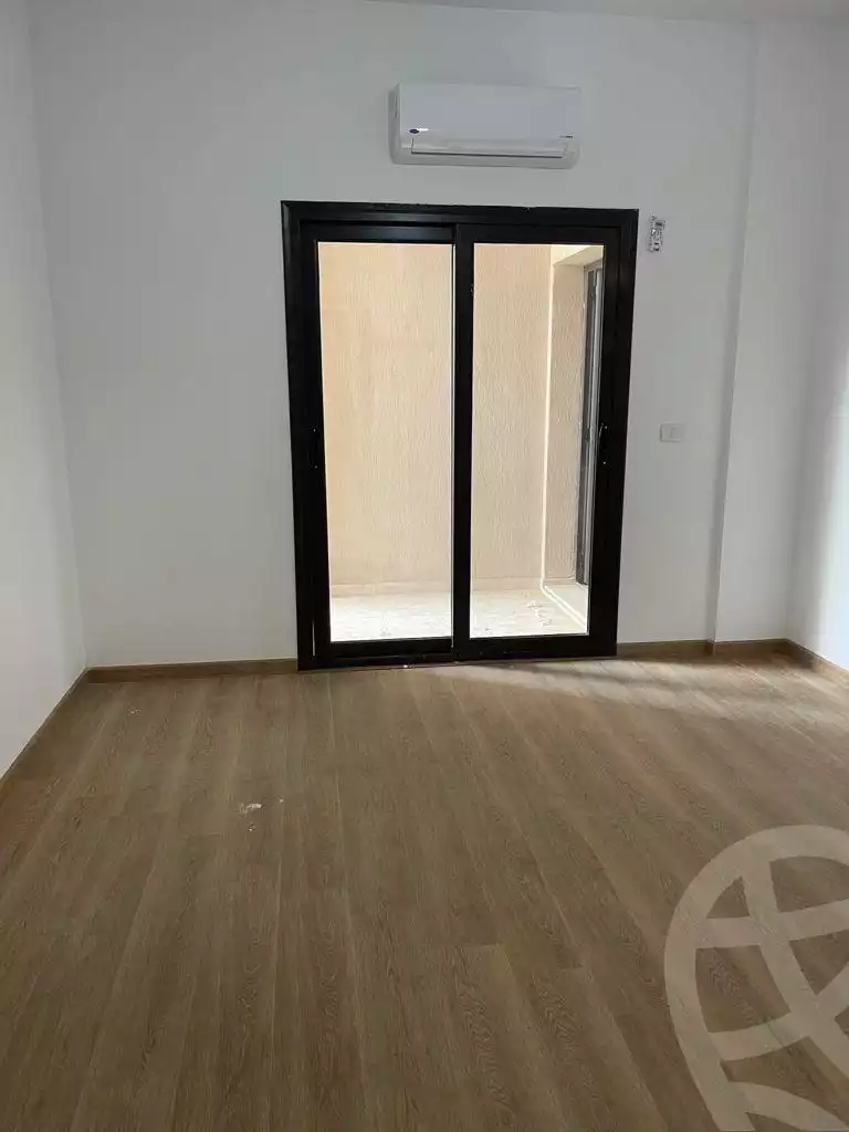 https://aqarmap.com.eg/en/listing/6487885-for-sale-cairo-new-cairo-compounds-fifth-square