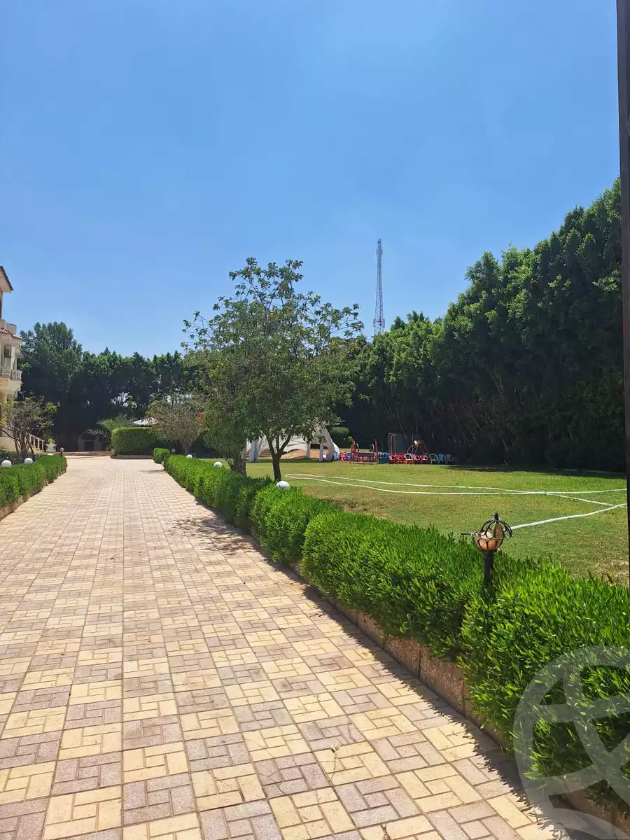 https://aqarmap.com.eg/en/listing/6497137-for-sale-cairo-el-sheikh-zayed-city-lshykh-zyd-ljdyd-el-reef-el-oroby