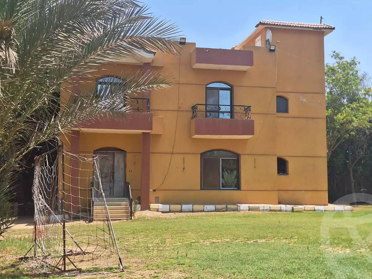 https://aqarmap.com.eg/en/listing/6497137-for-sale-cairo-el-sheikh-zayed-city-lshykh-zyd-ljdyd-el-reef-el-oroby