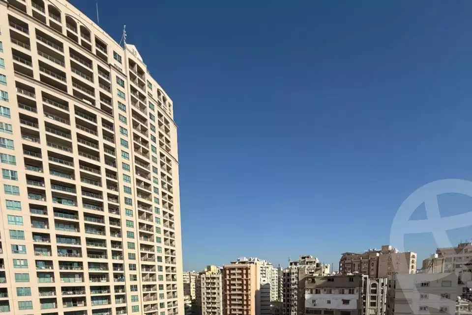 https://aqarmap.com.eg/ar/listing/6500958-for-sale-alexandria-sn-styfnw-san-stefano-grand-plaza