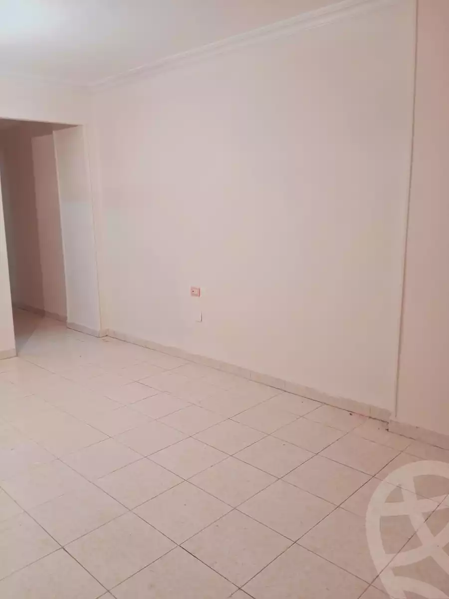 https://aqarmap.com.eg/en/listing/6506999-for-sale-cairo-ain-shams-ahmed-esmat-st