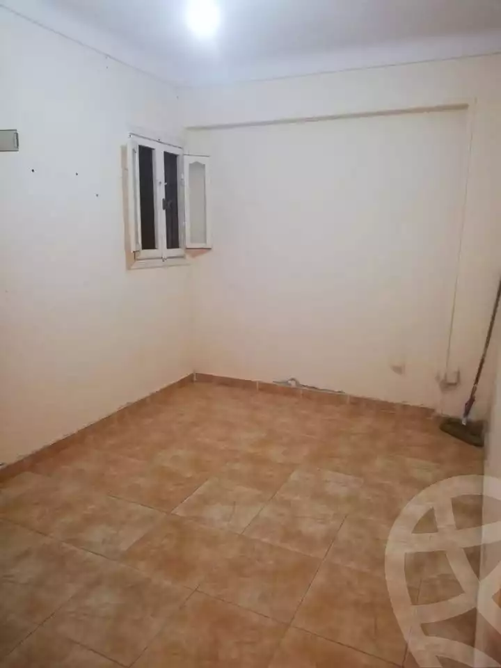 https://aqarmap.com.eg/en/listing/6507644-for-sale-alexandria-sydy-bshr-sydy-bshr-bhry-abo-rdees-st