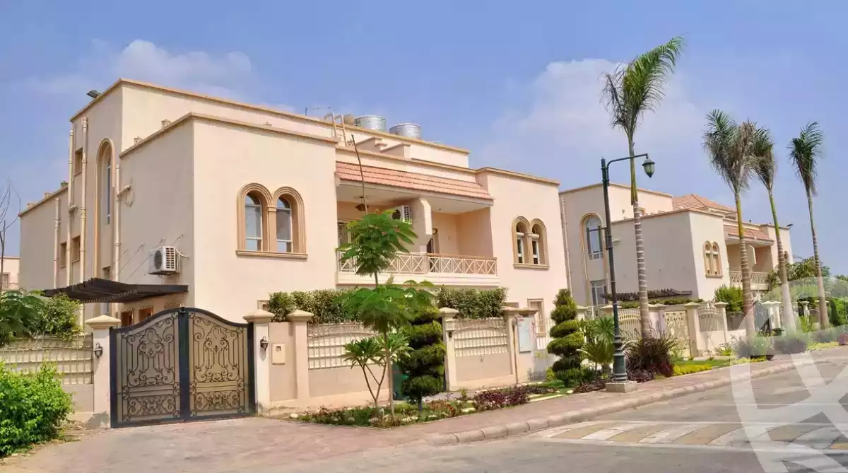 https://aqarmap.com.eg/en/listing/6511103-for-sale-cairo-el-sheikh-zayed-city-compounds-greens
