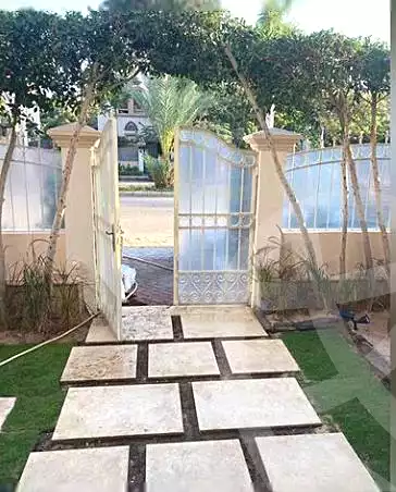 https://aqarmap.com.eg/en/listing/6515047-for-sale-cairo-el-sheikh-zayed-city-compounds-greens