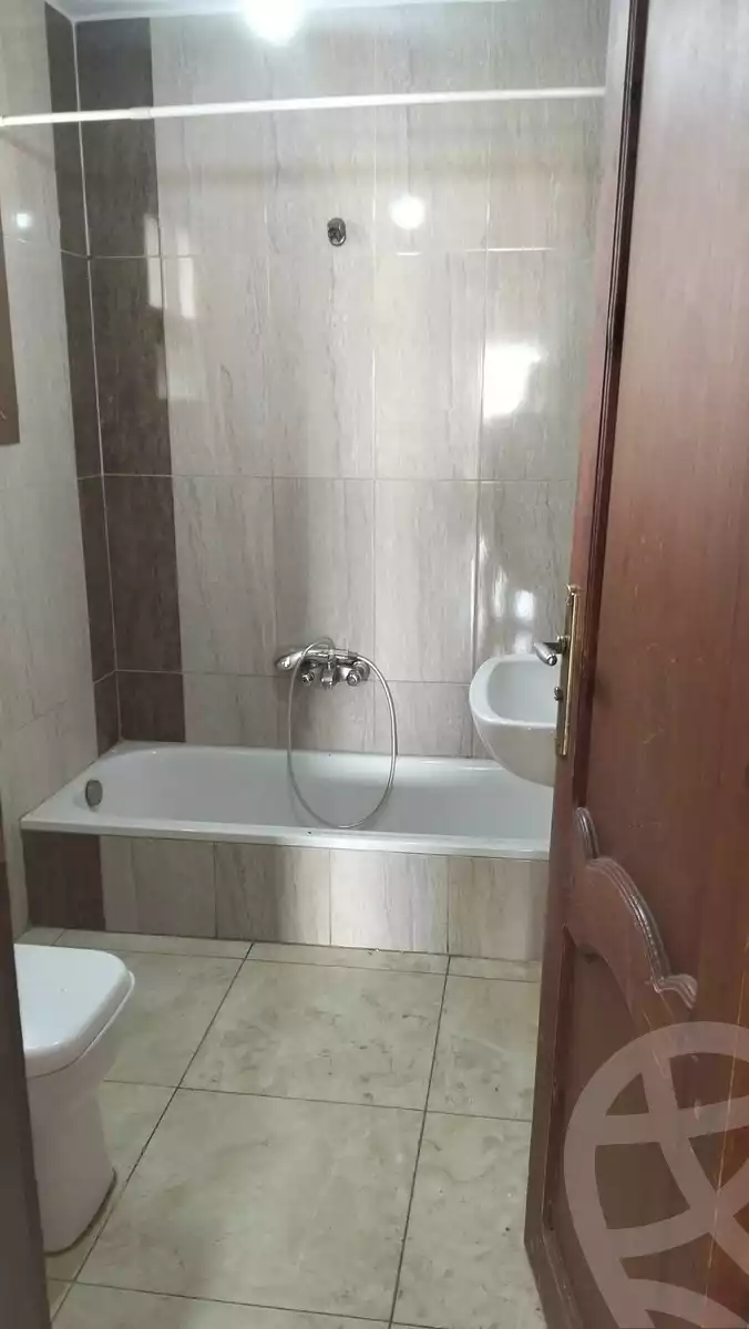 https://aqarmap.com.eg/ar/listing/6516178-for-rent-cairo-shoubra