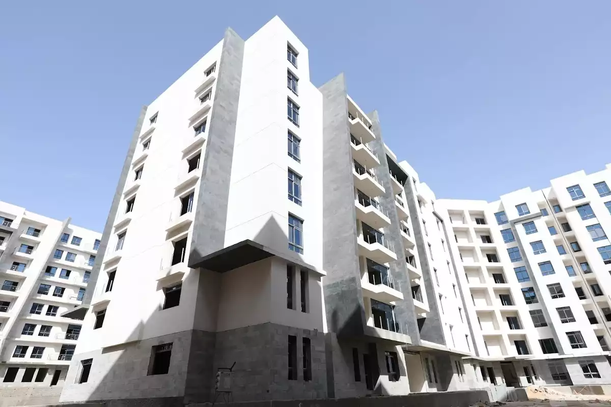 https://aqarmap.com.eg/ar/listing/6516510-for-sale-cairo-new-administrative-capital-r7-kmbwnd-bwk-mstr-byldr-jrwb