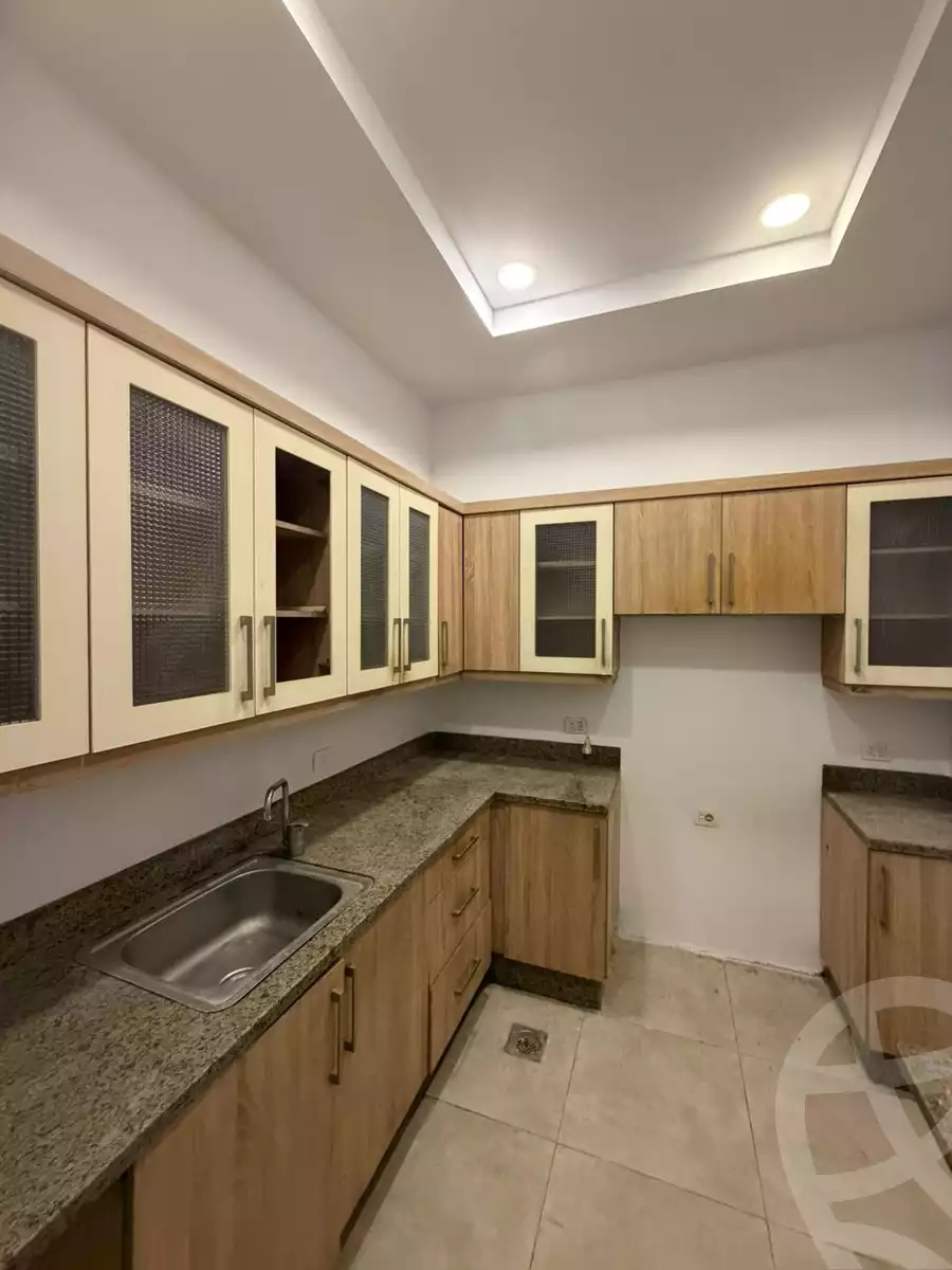 https://aqarmap.com.eg/en/listing/6517383-for-rent-cairo-el-sheikh-zayed-city-compounds-kmbwnd-wyst-twn-swdyk