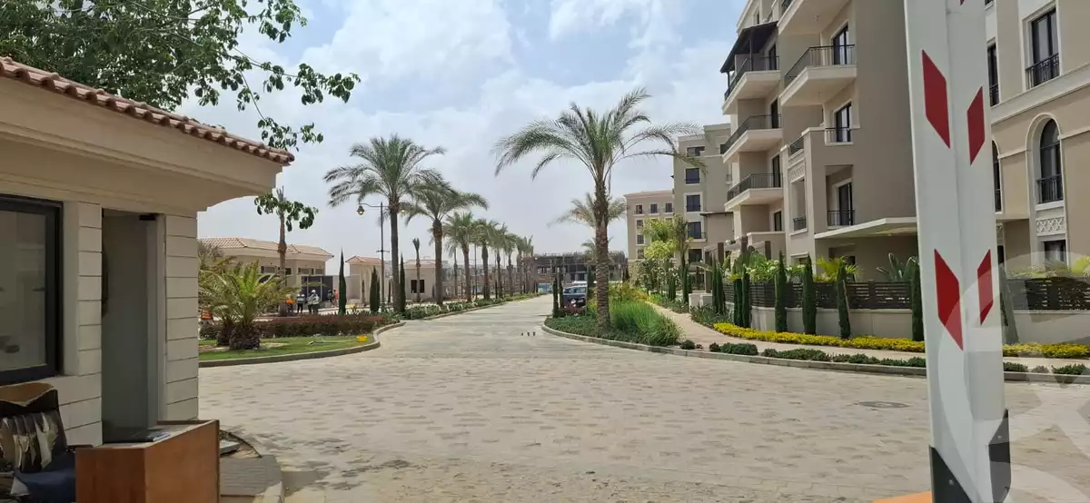 https://aqarmap.com.eg/en/listing/6517884-for-sale-cairo-el-sheikh-zayed-city-compounds-kmbwnd-fyldj-wyst-dr-llttwyr