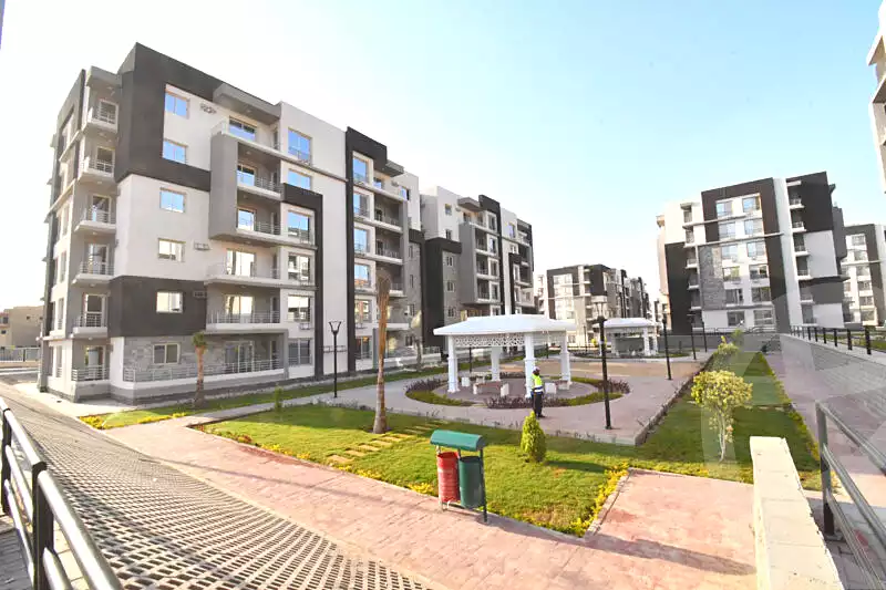 https://aqarmap.com.eg/ar/listing/6519841-for-sale-cairo-6th-of-october-compounds-jn-ktwbr
