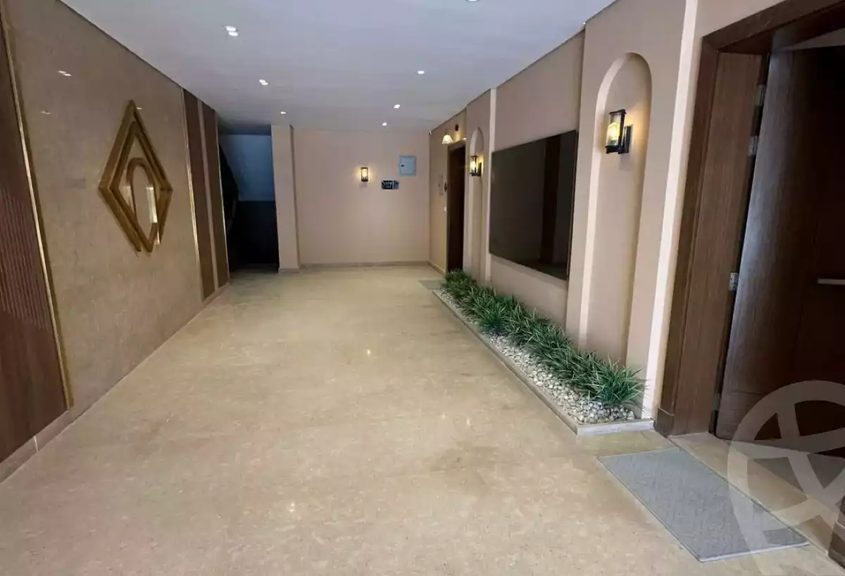 https://aqarmap.com.eg/en/listing/6521844-for-sale-cairo-el-sheikh-zayed-city-compounds-kmbwnd-fyldj-wyst-dr-llttwyr