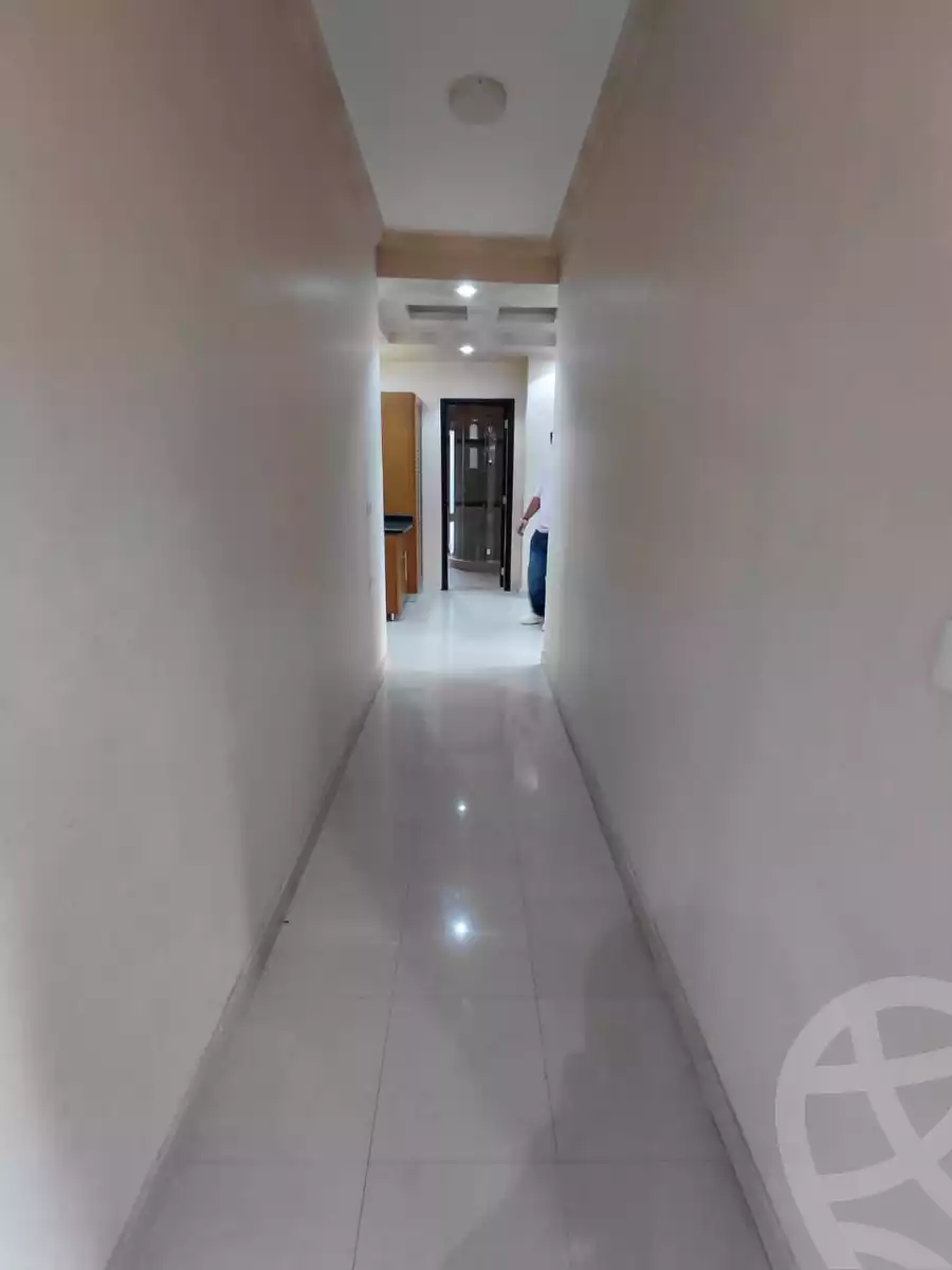 https://aqarmap.com.eg/en/listing/6522245-for-rent-cairo-el-sheikh-zayed-city-compounds-dh-drys