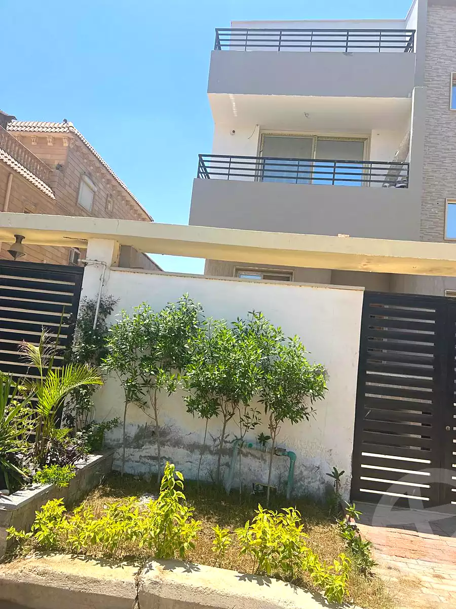 https://aqarmap.com.eg/en/listing/6525293-for-sale-cairo-el-sheikh-zayed-city-el-hay-eltaseaa-area-3