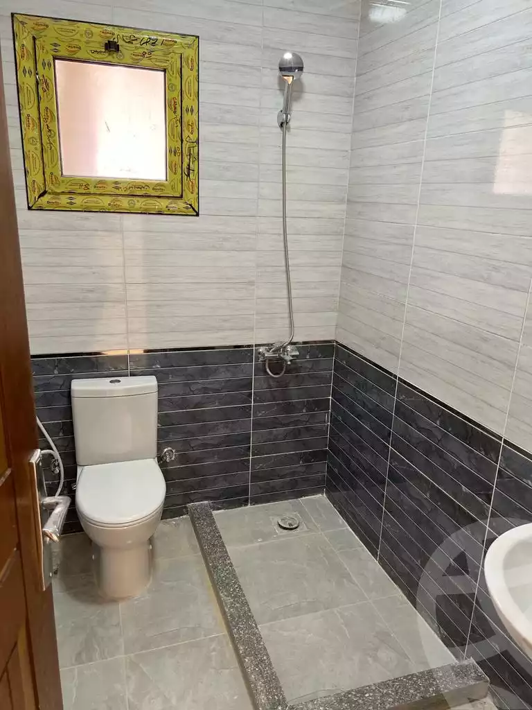 https://aqarmap.com.eg/en/listing/6525778-for-sale-cairo-el-sheikh-zayed-city-el-hay-elsabeaa-lbstn