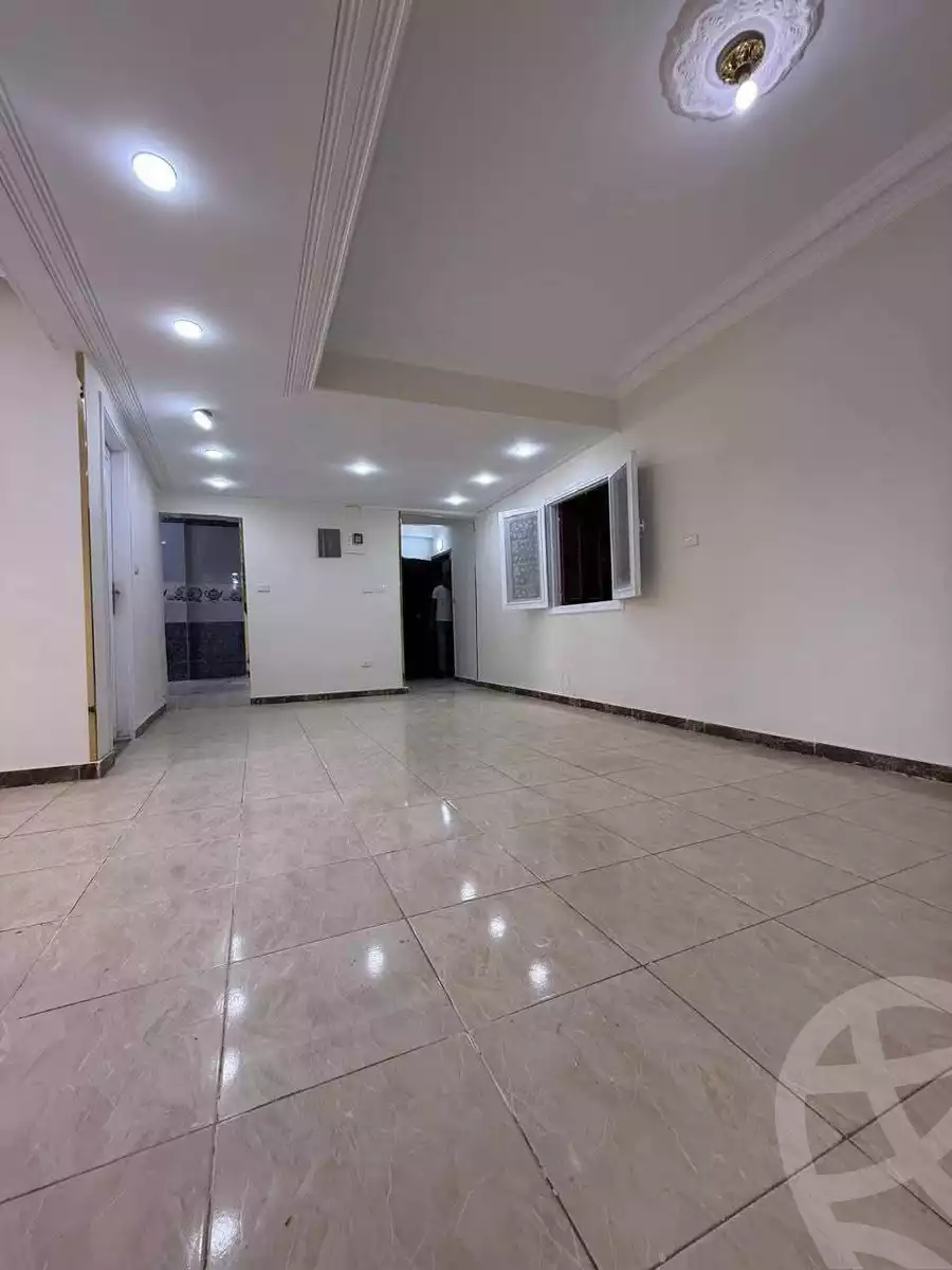 https://aqarmap.com.eg/ar/listing/6527636-for-sale-cairo-helwan-helwan-el-sharkeya-abd-el-rahman-pasha-st